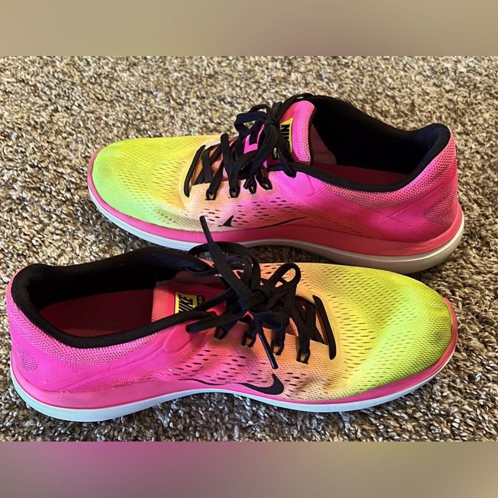 Shoes, Shoes and more Shoes! $10